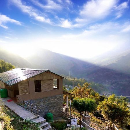 Cafe Buransh Villa Sari Dış mekan fotoğraf